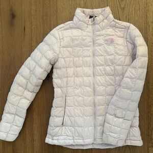 North Face Thermo ball eco jacket light grey purple color called Lavendar Fog S